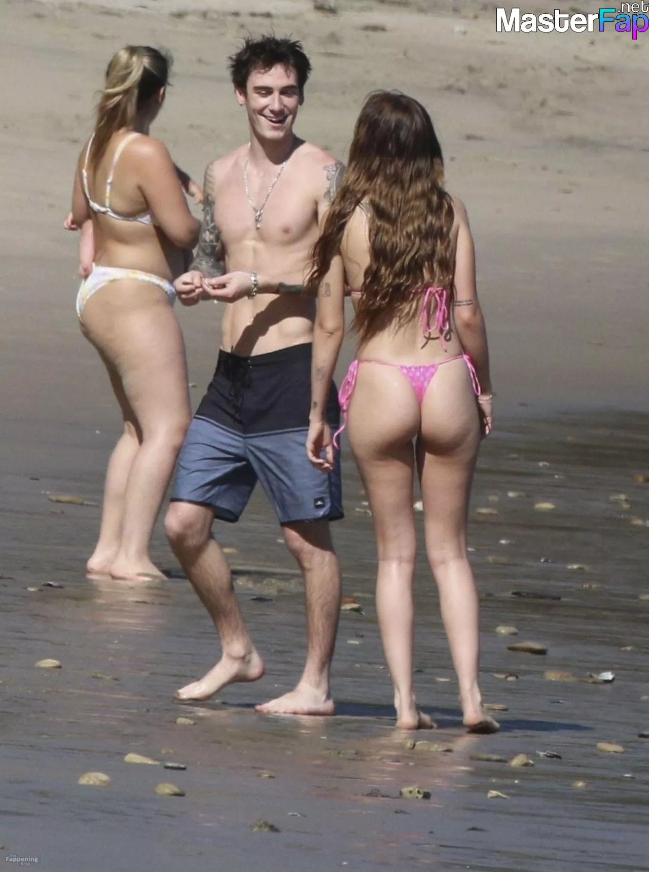 Sami Sheen Free Leaked Boobs Picture