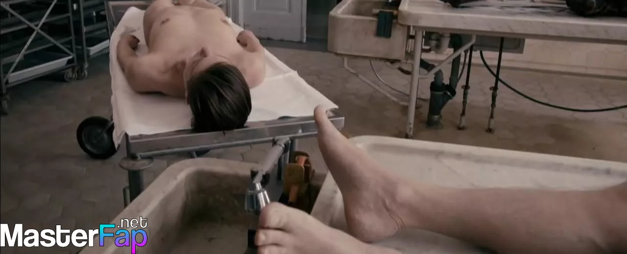 Sarah Horvath Free Leaked Boobs Picture