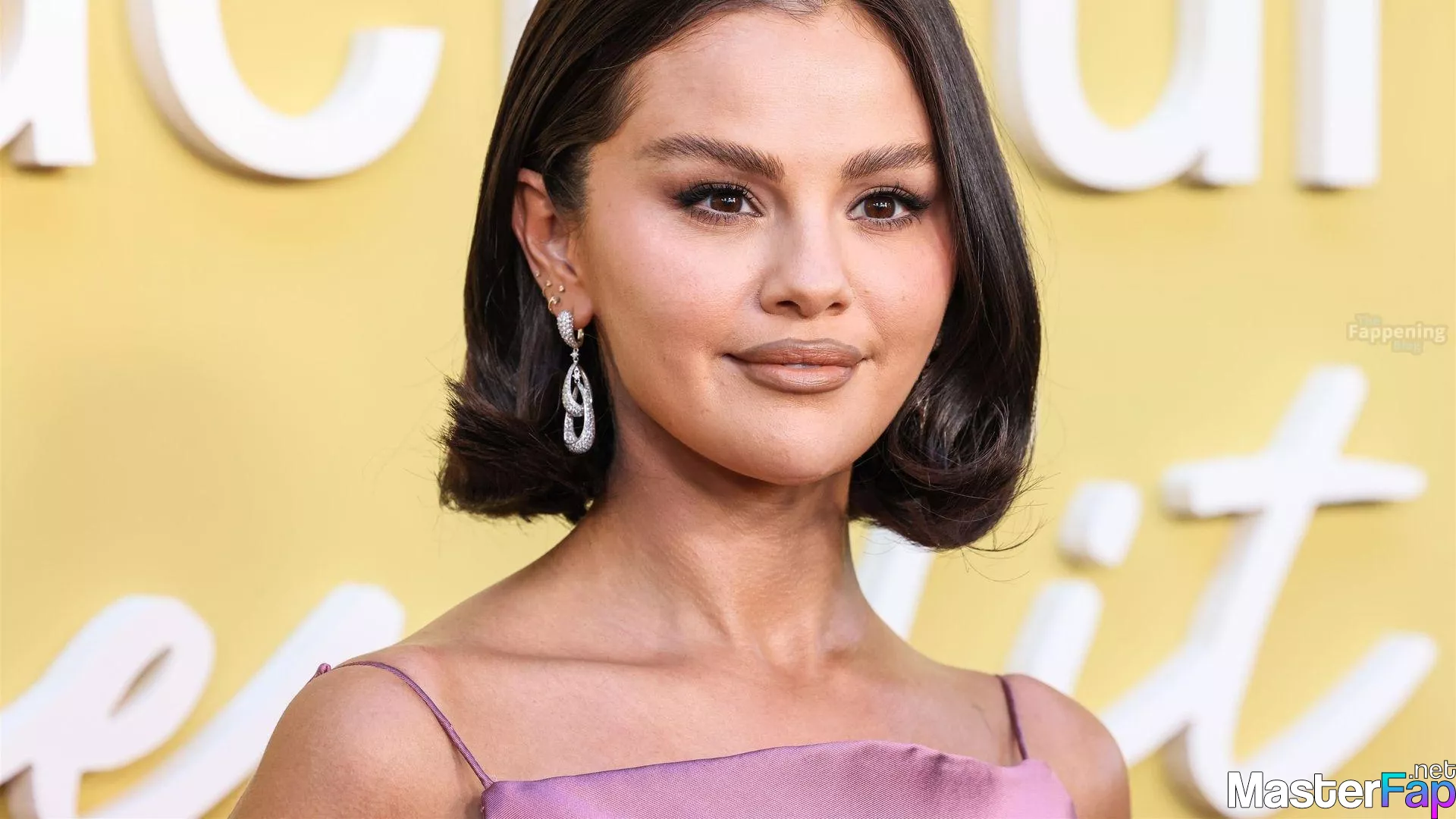 Selena Gomez Free Leaked Tits Picture