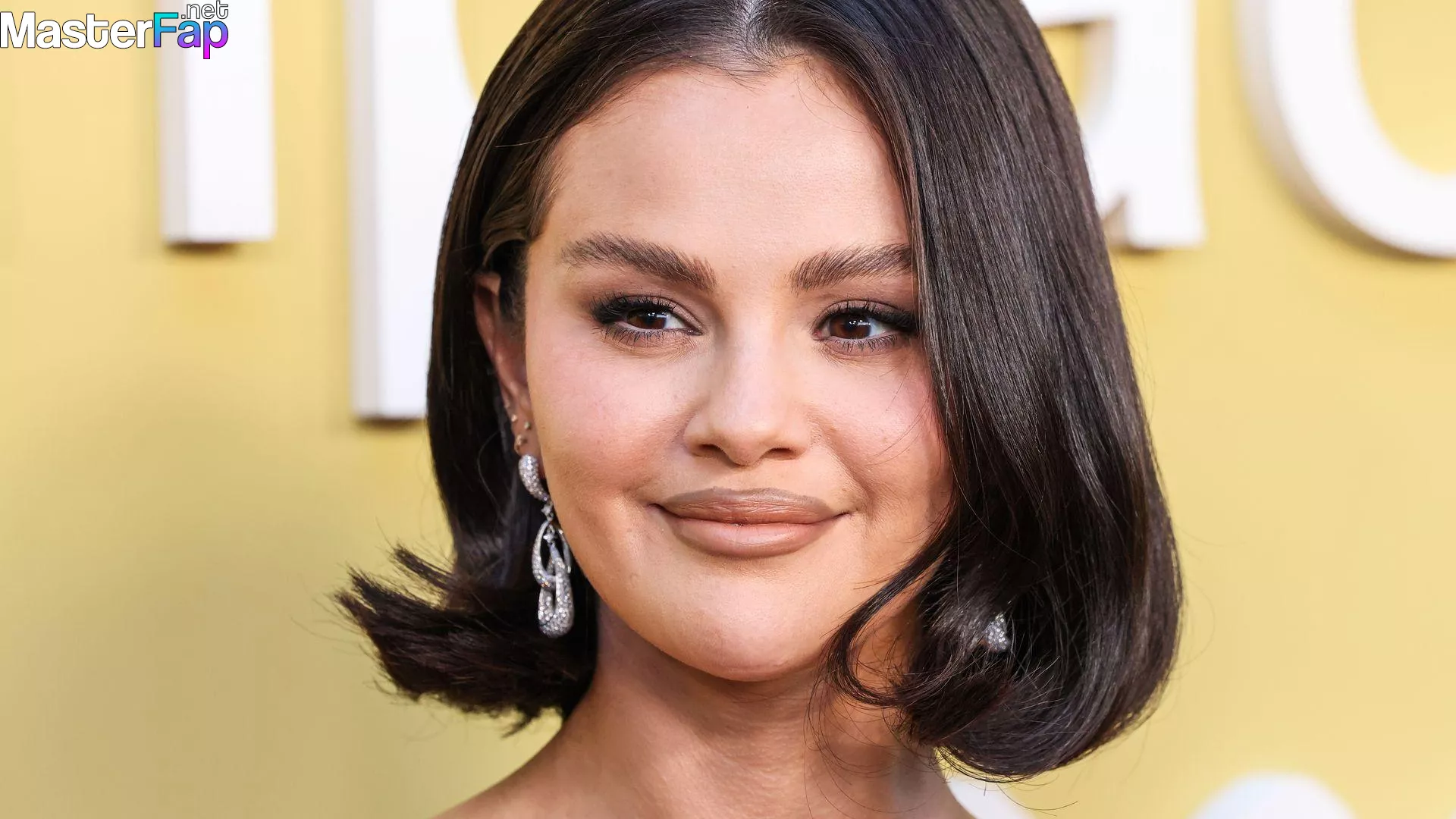 Selena Gomez Free Leaked Massage Picture