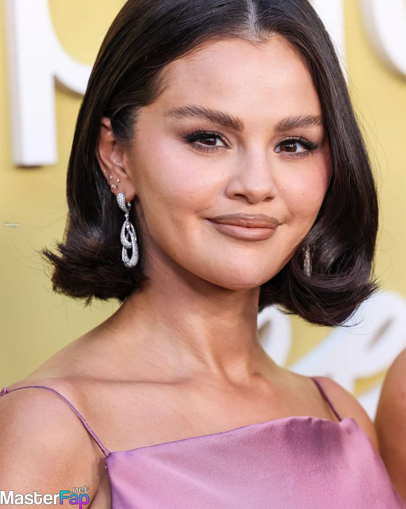 Selena Gomez Free Leaked Facial Picture