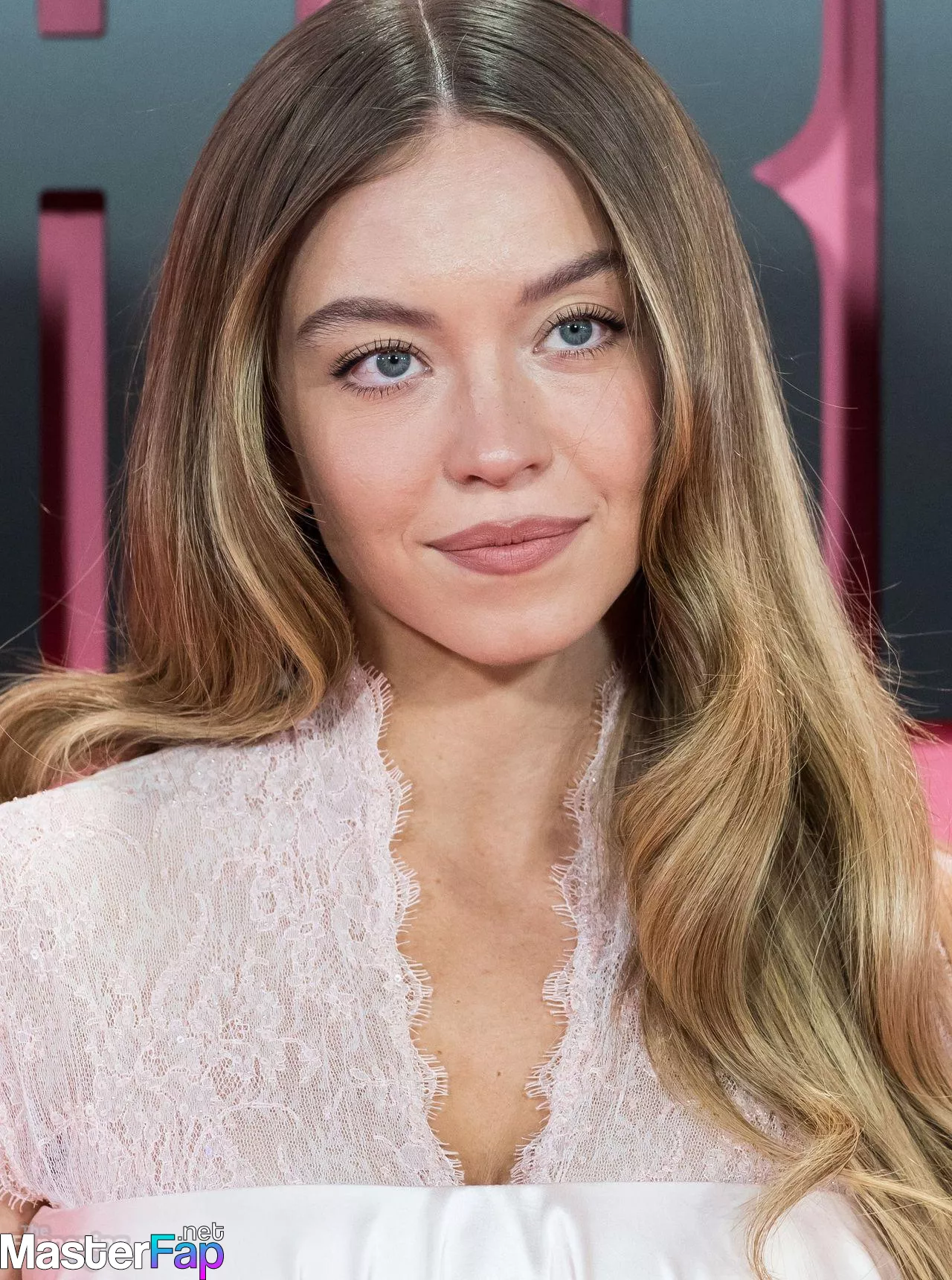 Sydney Sweeney Free Leaked Feet leaks Picture