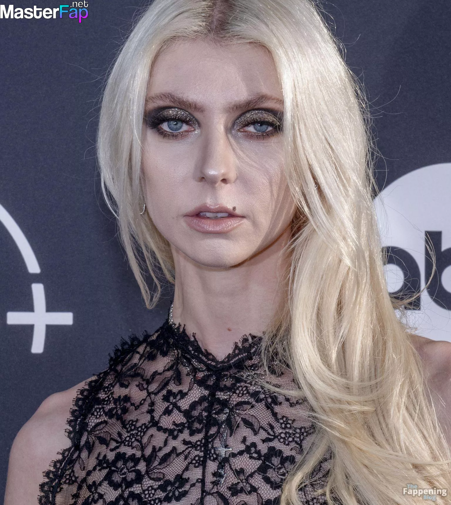 Taylor Momsen Free Leaked Pussy Picture