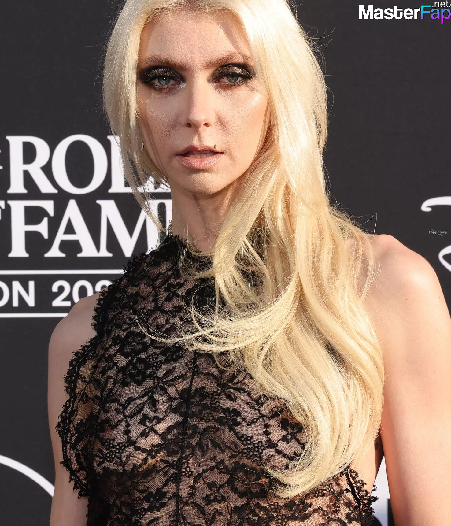 Taylor Momsen Free Leaked POV Picture