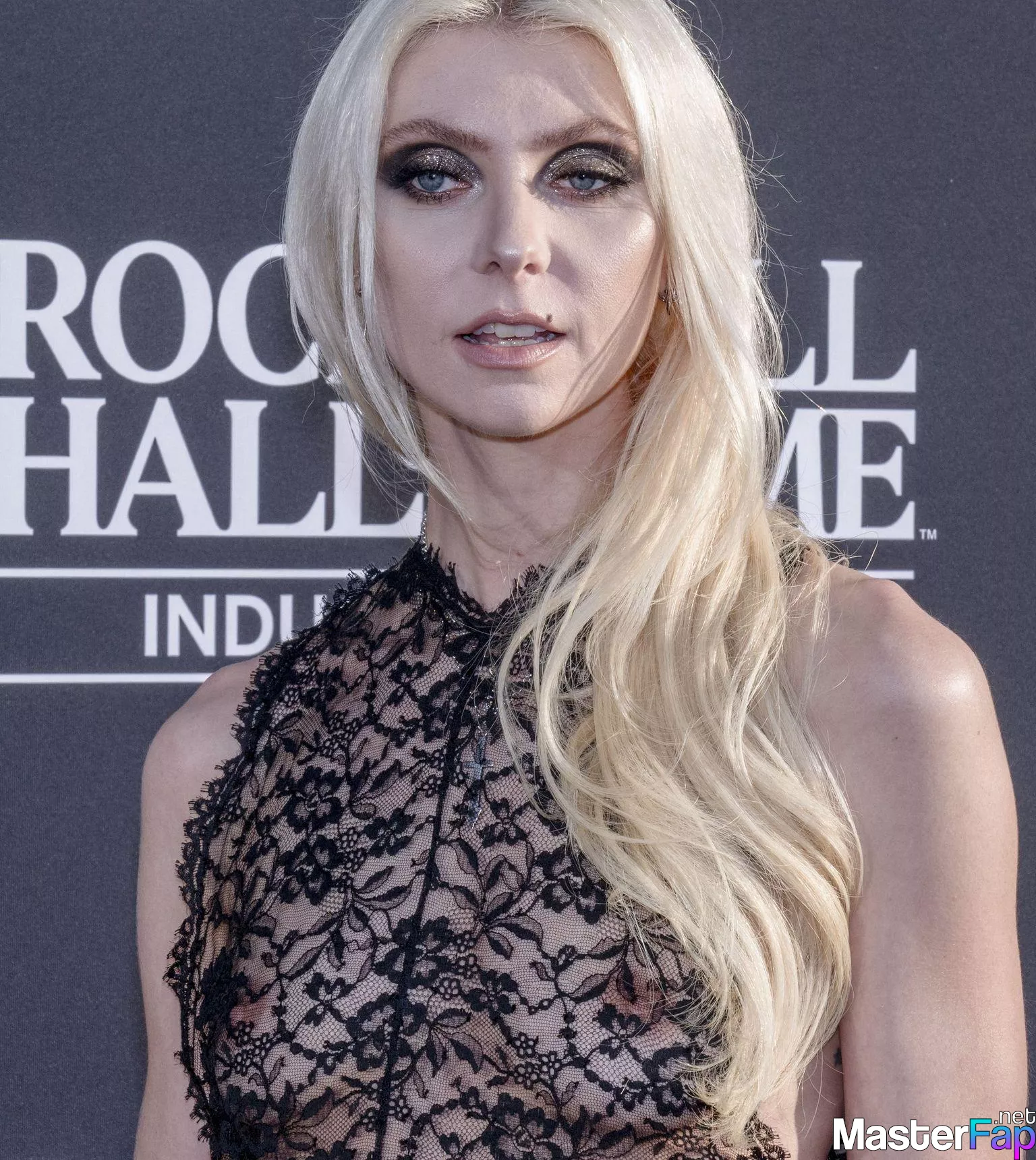 Taylor Momsen Free Leaked Naked Picture