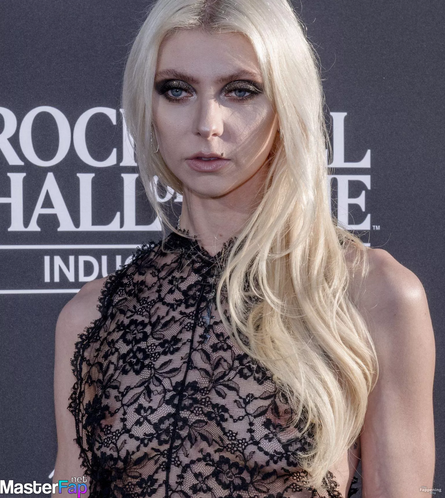 Taylor Momsen Free Leaked Husband Picture