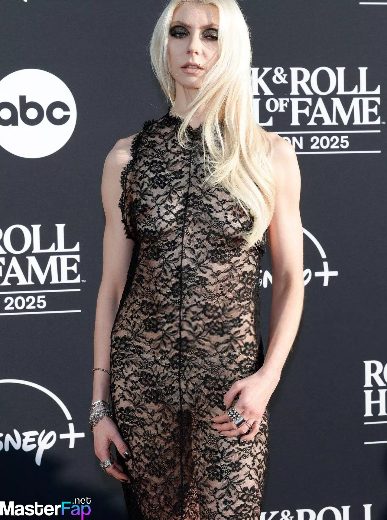 Taylor Momsen Free Leaked Fantasy Picture