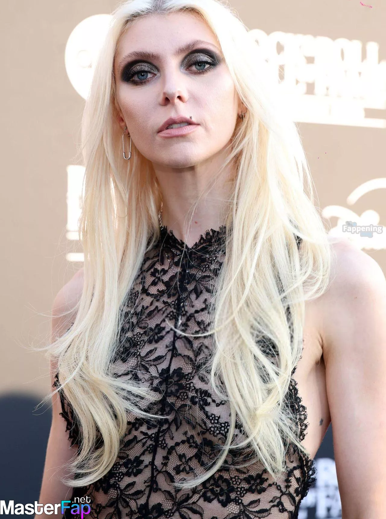 Taylor Momsen Free Leaked Sex leaks Picture