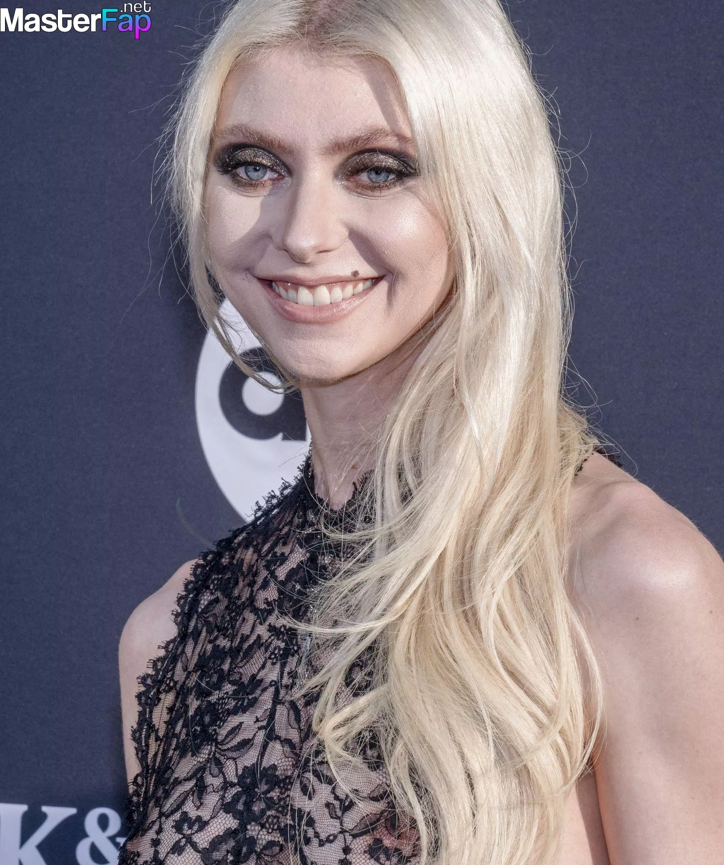 Taylor Momsen Free Leaked Facial Picture