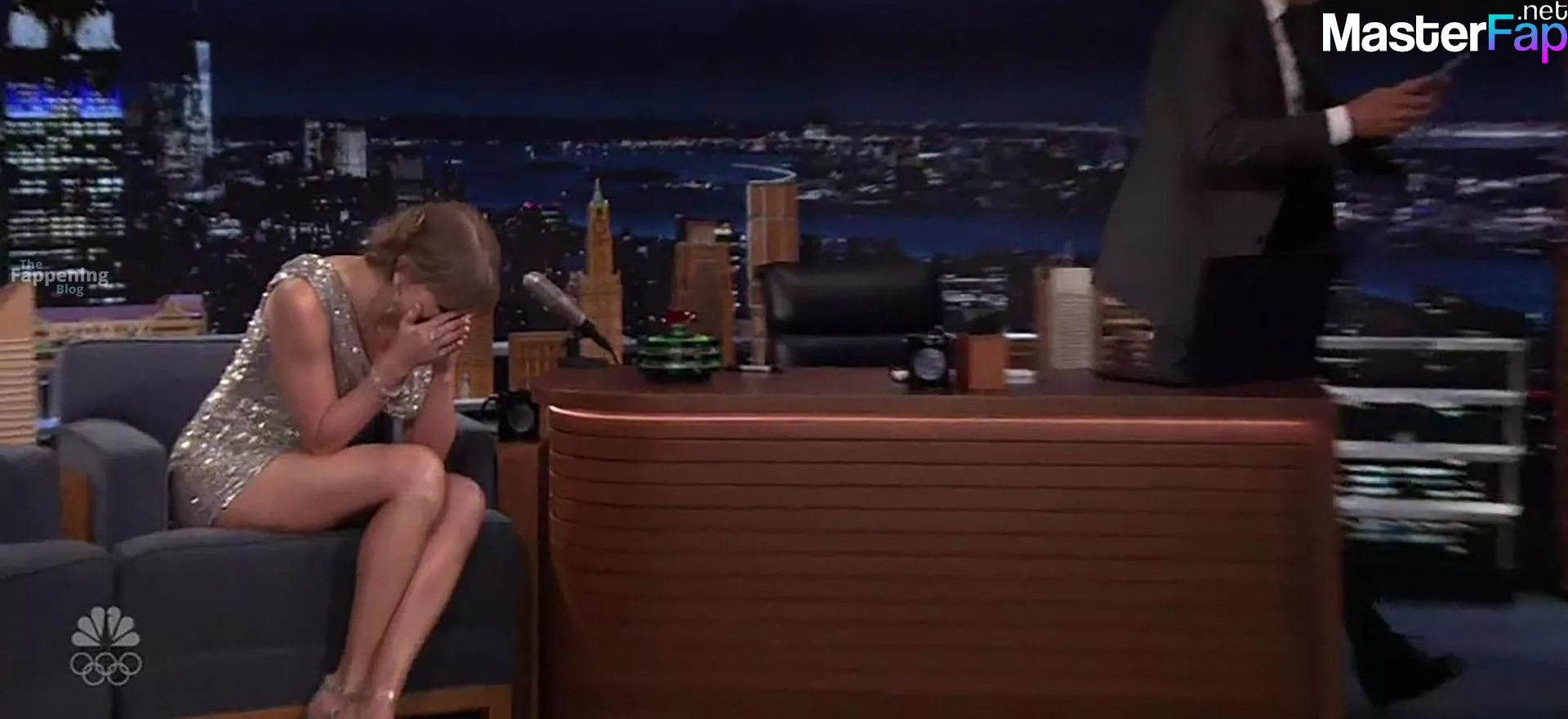 Taylor Swift Free Leaked Pee leaks Picture