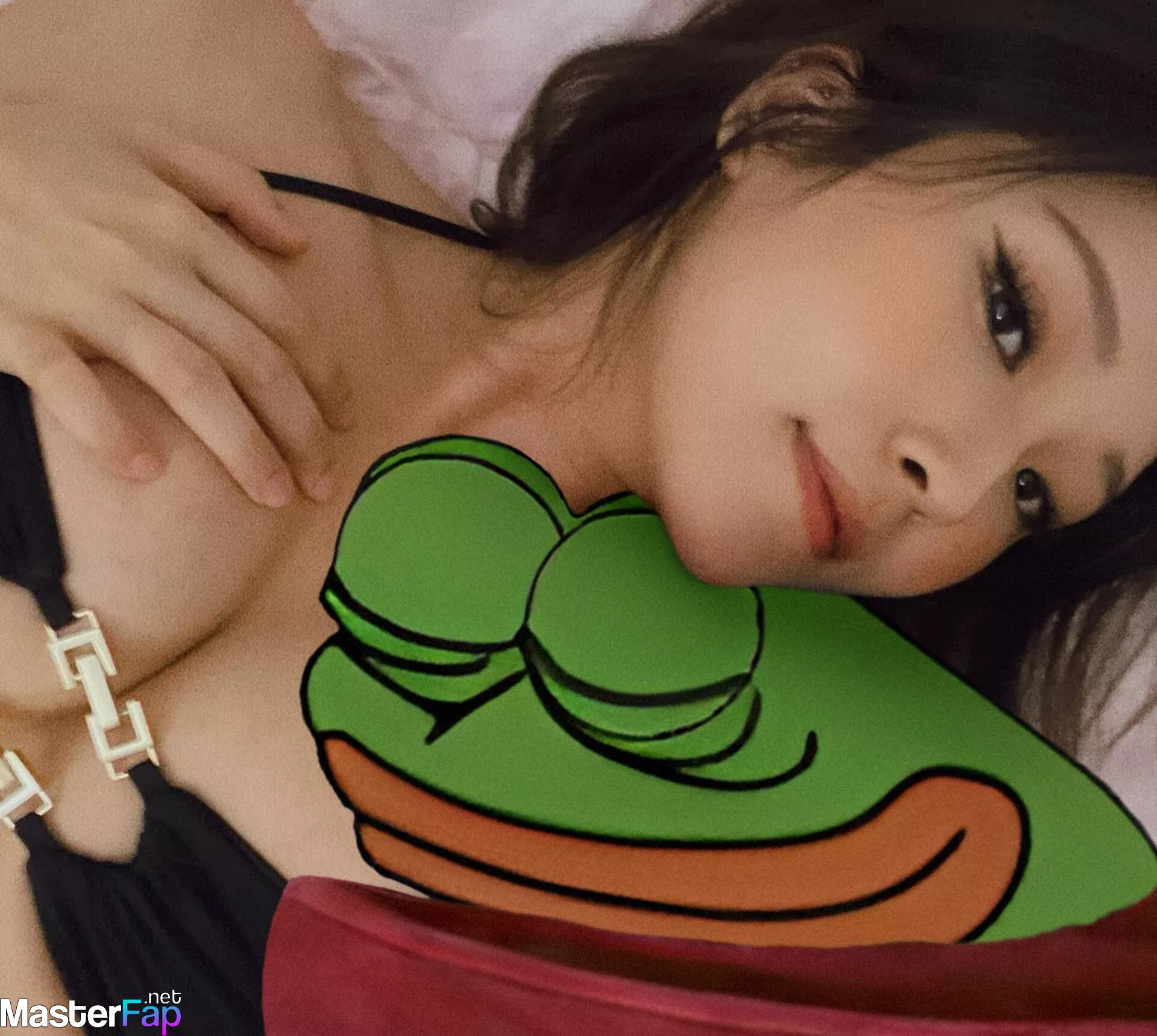 Valkyrae fap