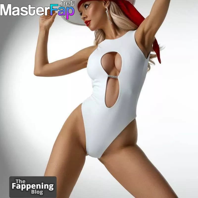 Viktoria Apanasenko Free Leaked Pee leaks Picture