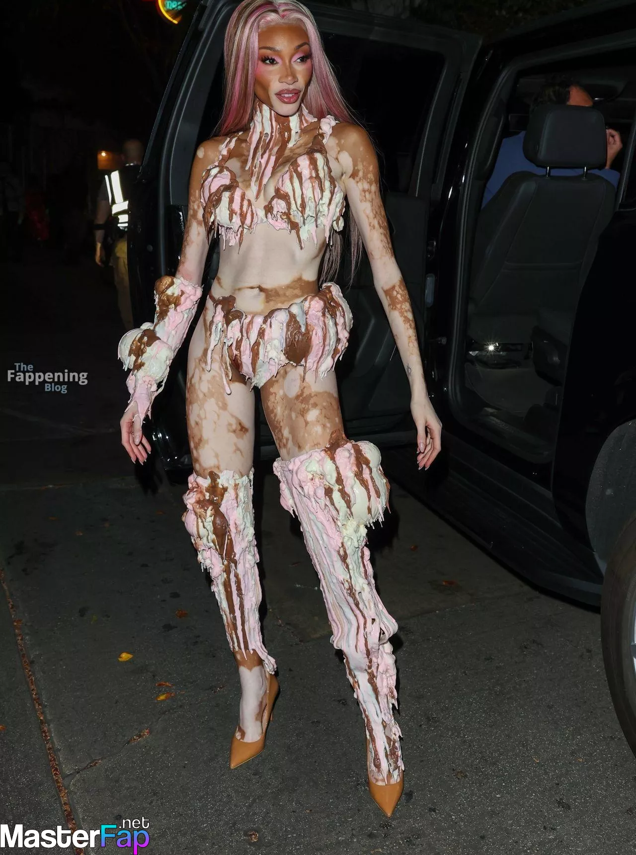 Winnie Harlow Free Leaked Backstage Picture
