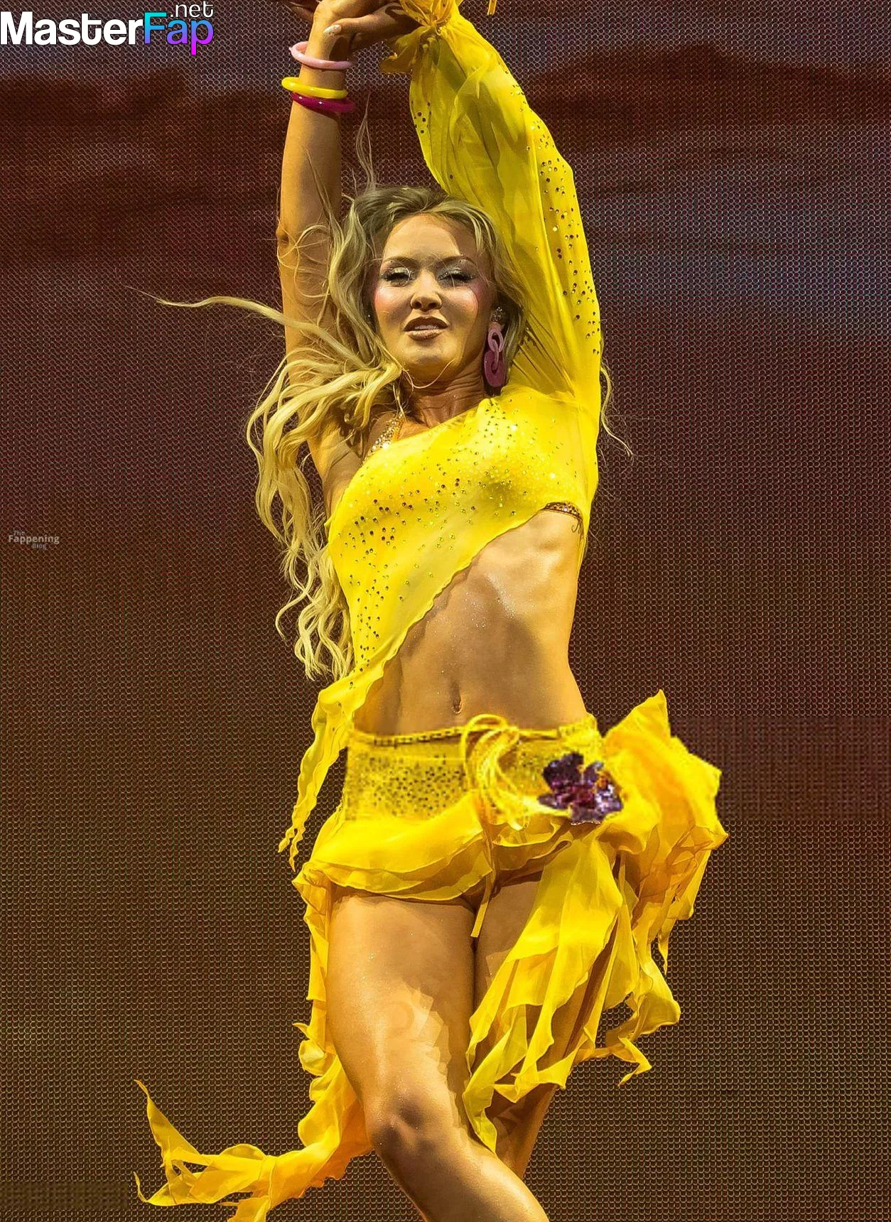 Zara Larsson Free Leaked Strapon Picture