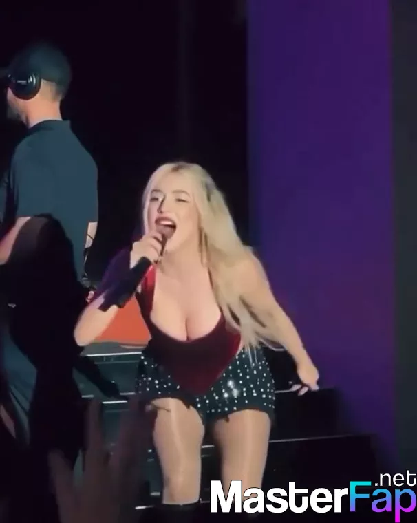 Ava Max OnlyFans Leaked Casting Picture