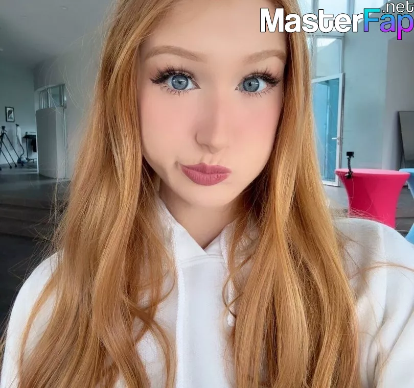 Averyskyye OnlyFans Leaked Vagina Picture