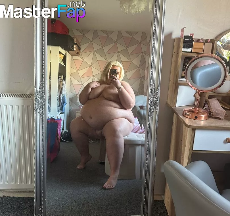 B0ugiee OnlyFans Leaked Party Picture