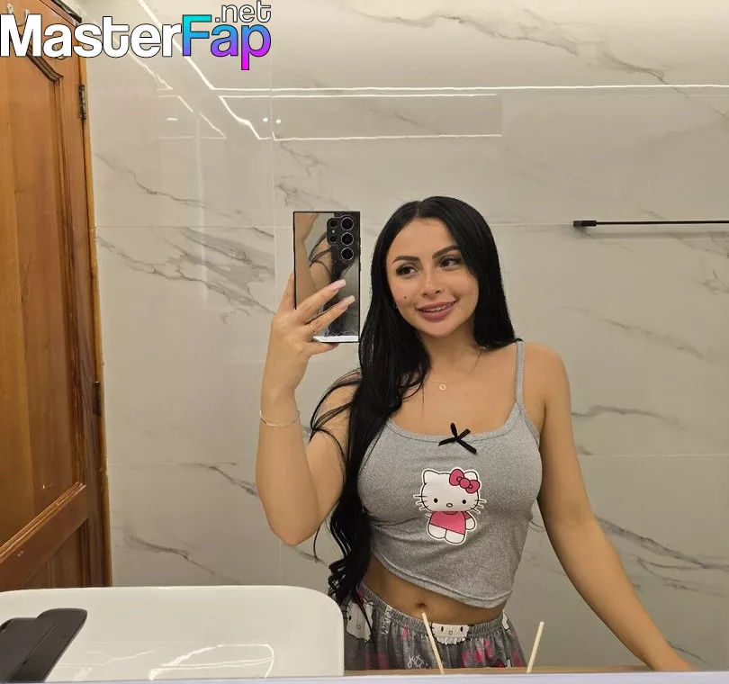Charlotte19y OnlyFans Leaked Pussy Picture