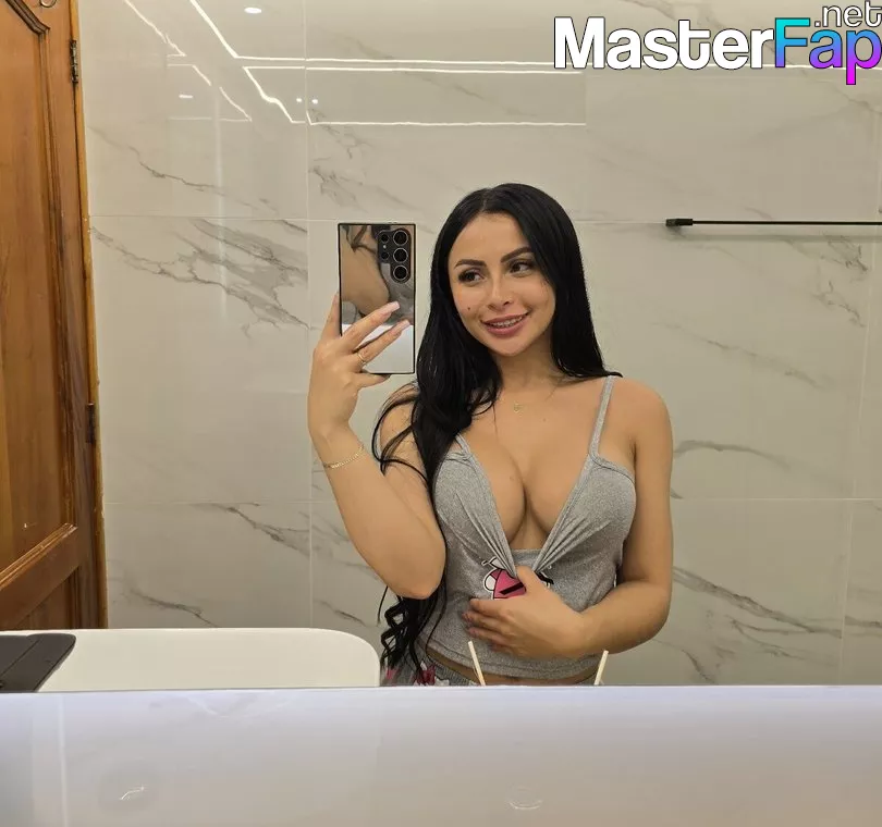 Charlotte19y OnlyFans Leaked Bukkake Picture