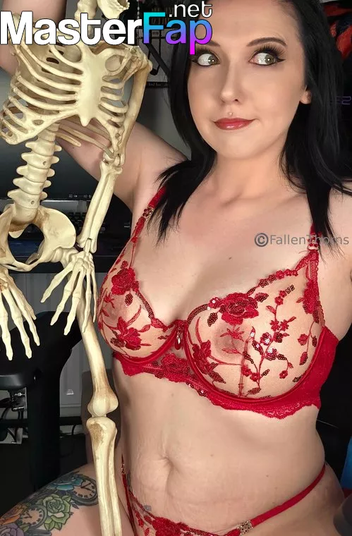 Fallenthorns OnlyFans Leaked Toys Picture