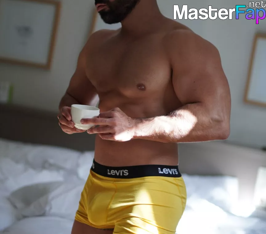Hunkstripper OnlyFans Leaked Interracial Picture