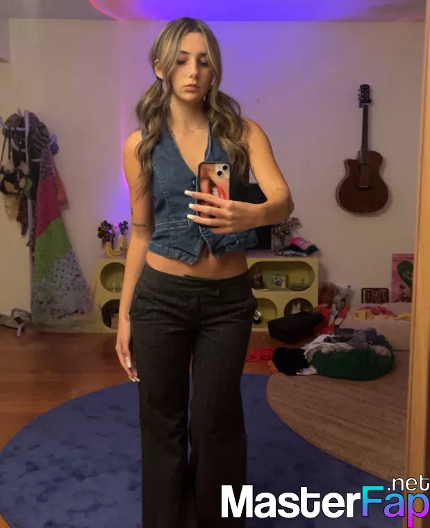 Isabellaroy OnlyFans Leaked Strapon Picture