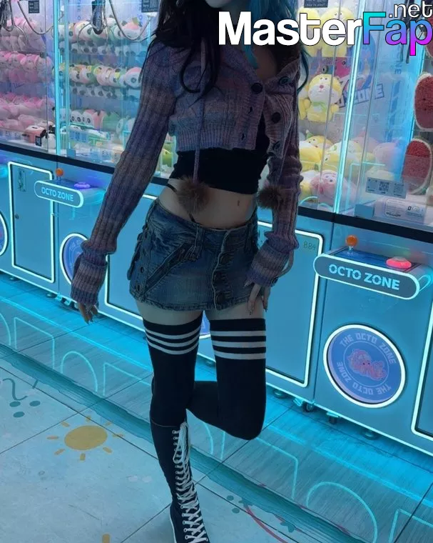 Itsuwuhoney OnlyFans Leaked Licking Picture