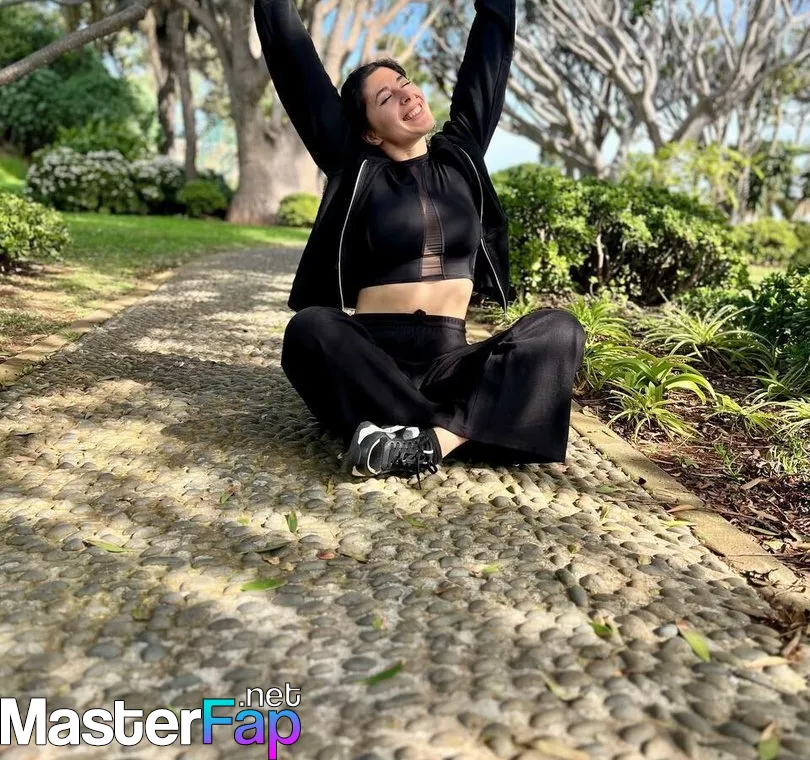 Jasminelive OnlyFans Leaked Strapon Picture