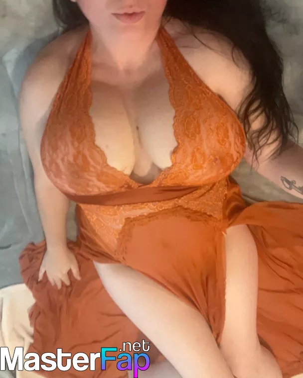 Lynnielynn 22 OnlyFans Leaked Party Picture