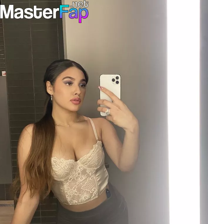 Thedailydolly OnlyFans Leaked Blowjob Picture