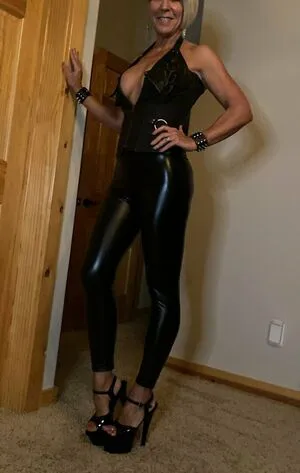 1fitmilf Thumbnail Picture
