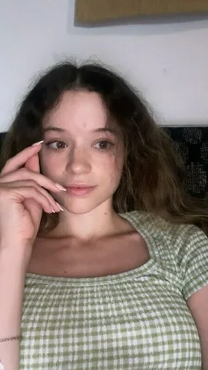 A_Bit_Rebecca Profile Thumbnail