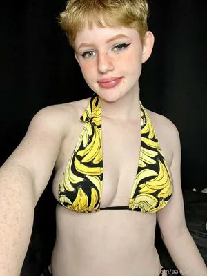 Aaliyah May OnlyFans Leaked Free Thumbnail Picture - #APurt3A5lw