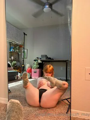 Aaliyah May OnlyFans Leaked Free Thumbnail Picture - #cGdnlrllyO