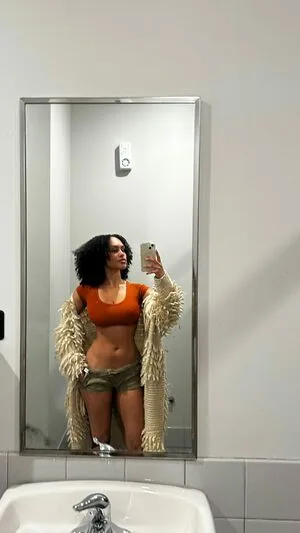 Aaliyeezy OnlyFans Leaked Free Thumbnail Picture - #bLtwj7cGAx