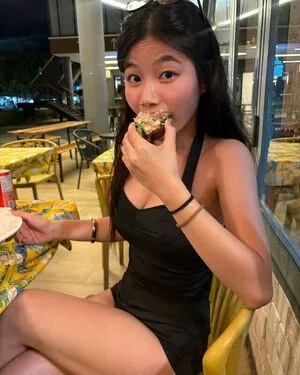 Aaomhelloo OnlyFans Leaked Free Thumbnail Picture - #q9M6cix0kn