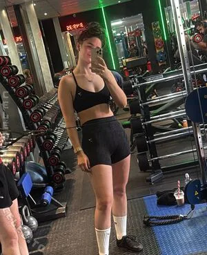 Abbi Pulling OnlyFans Leaked Free Thumbnail Picture - #ABSTK6GuPL