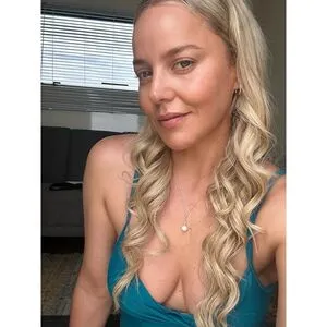 Abbie Cornish Thumbnail Picture