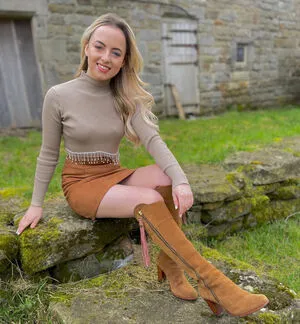 Abi Coombes Farmer Profile Thumbnail
