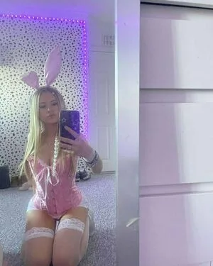 Abigail Summers OnlyFans Leaked Free Thumbnail Picture - #EPAJ5n8ht1