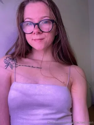 Acacia Eileen OnlyFans Leaked Free Thumbnail Picture - #AceSNfB3Hd
