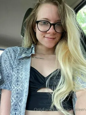 Acacia Eileen OnlyFans Leaked Free Thumbnail Picture - #dJ7ddY8phI