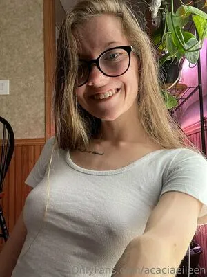 Acacia Eileen OnlyFans Leaked Free Thumbnail Picture - #pV66lYUXSo