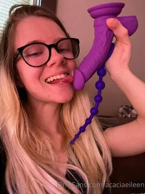 Acacia Eileen OnlyFans Leaked Free Thumbnail Picture - #vA2WPxTYUk
