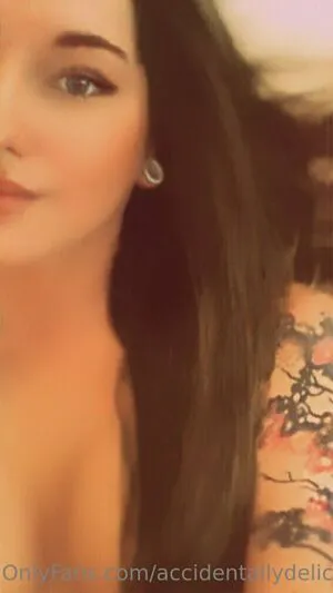 Accidentallydelicious Thumbnail Picture