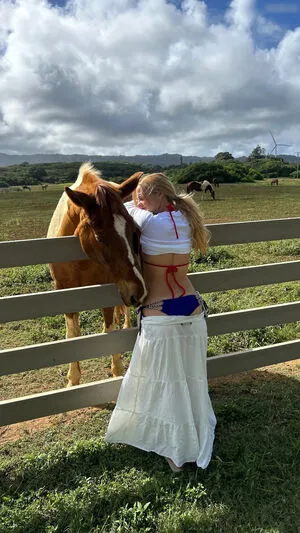Addison Rae OnlyFans Leaked Free Thumbnail Picture - #Sudxo4A8aB
