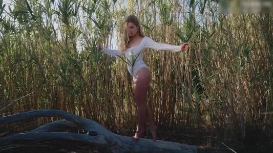 Addison Rae OnlyFans Leaked Free Thumbnail Picture - #xmFnDsgsLP