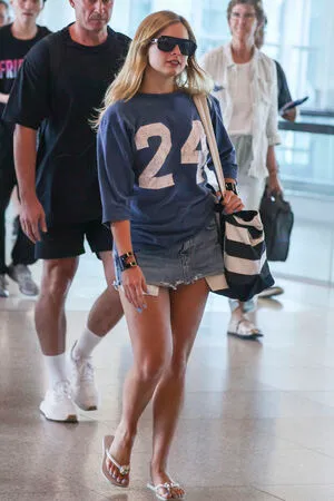 Addison Rae OnlyFans Leaked Free Thumbnail Picture - #YetOXbdSyh