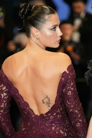 Adele Exarchopoulos OnlyFans Leaked Free Thumbnail Picture - #BNColeNZMS