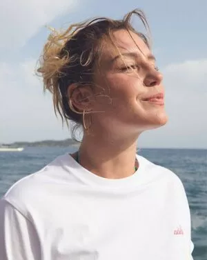 Adele Exarchopoulos OnlyFans Leaked Free Thumbnail Picture - #cN3ItMuyMy